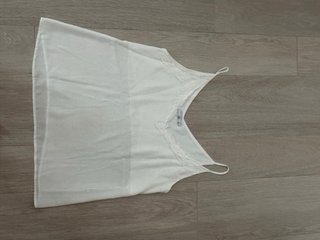 Blusa de tirantes blanca con bordados