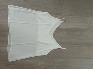 Blusa de tirantes blanca con bordados