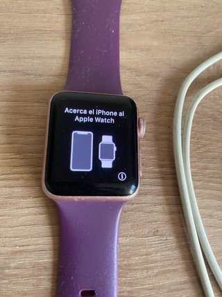 Apple Watch Series 2 38mm Morado