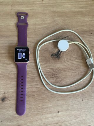 Apple Watch Series 2 38mm Morado
