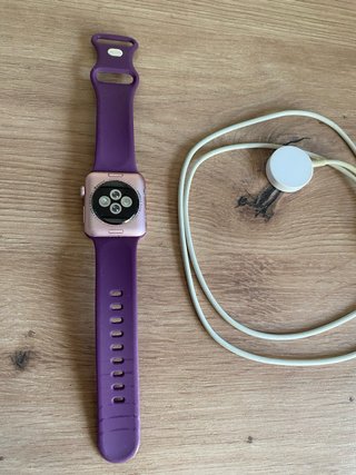 Apple Watch Series 2 38mm Morado