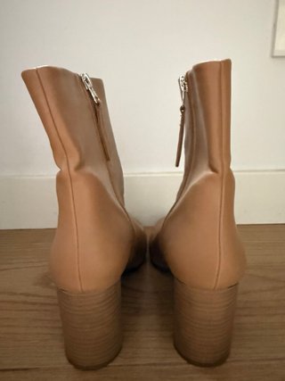 Botines beige de tacón – talla 38