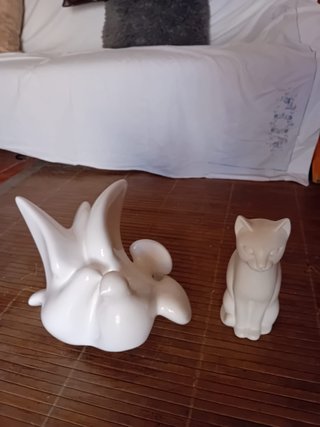 Set de 2 Figuras de Cerámica Blancas