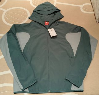 Cortavientos Nike Verde Talla XS
