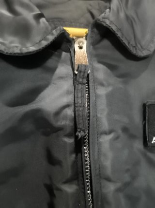 Cazadora Alpha Industries verde
