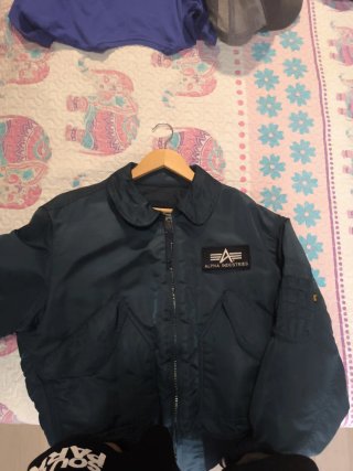 Cazadora Alpha Industries verde