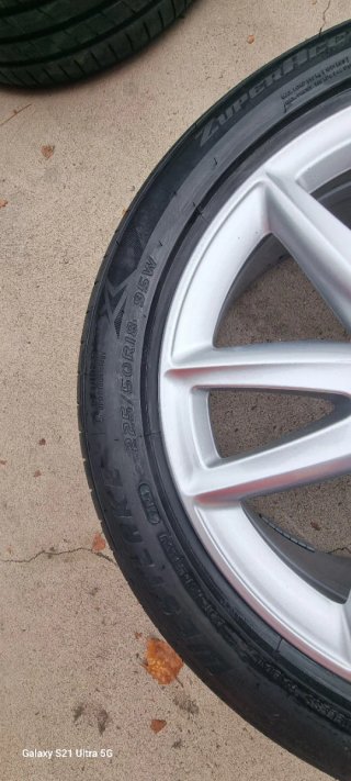 4 Llantas de Aluminio Mini con Neumáticos invierno