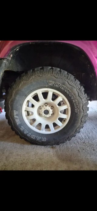 Llantas 6x139,7 y Neumáticos Goodride Radial M/T