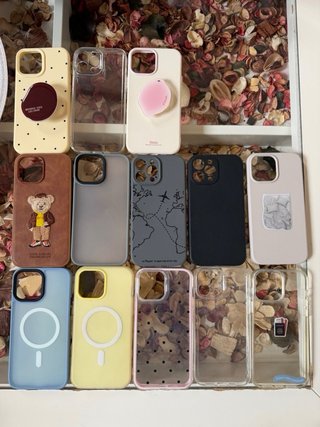 iPhone 13 Pro Max 128GB Oro + 13 Fundas