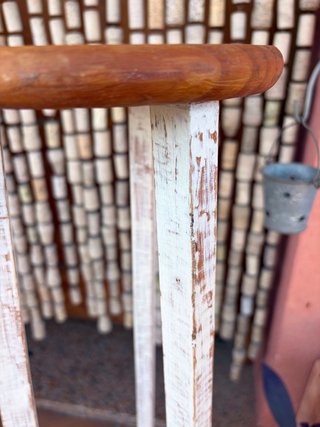 Antigua peana madera