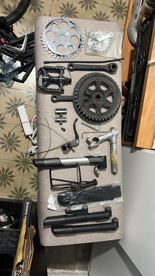 Lote de piezas y accesorios para bicicleta