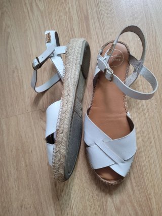 Sandalias de esparto Toni Pons blancas