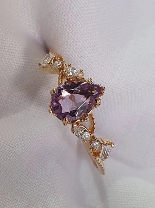 Anillo Oro AMATISTA NATURAL 1QUILATE