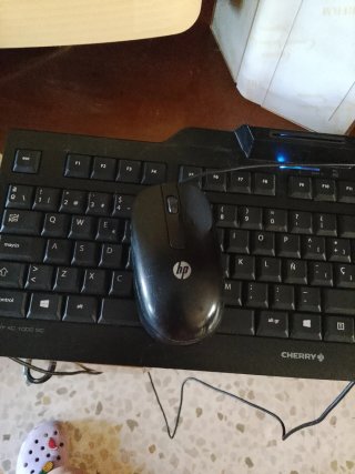 Ordenador HP 24-g001ns