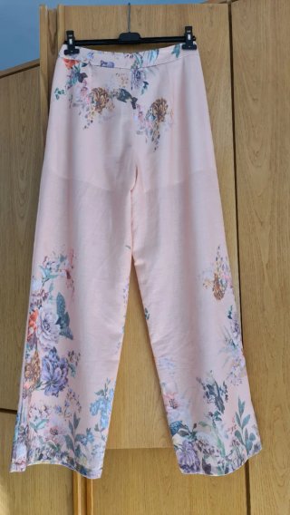 Pantalone palazzo floreale rosa