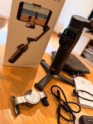 Estabilizador DJI Osmo Mobile 7P