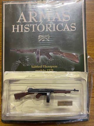 Coleccion 50 maquetas armas historicas.
