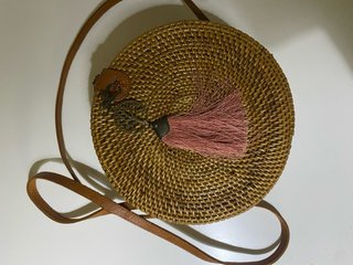 Bolso bombonera redondo tejido