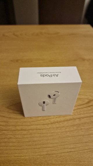 Apple AirPods 4 con Cancelación de Ruido
