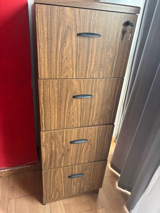 Mueble archivador de madera