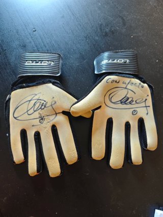 Guantes de portero Lotto firmados