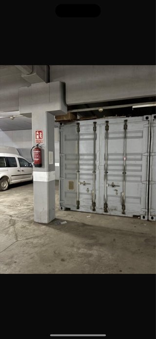 venta plaza grande de parking/garaje en montigalà