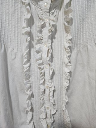 Blusa blanca romántica Mango con volantes y bordad