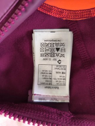 Traje de baño neopreno niña Nabaiji y albornoz
