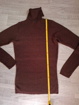 Jersey de punto tipo canalé marrón chocolate Zara
