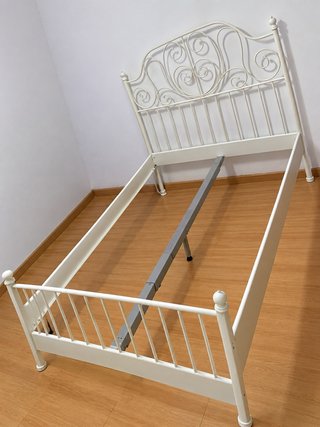 Cama