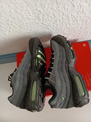 Nike Air Max 95 Negro/Gris