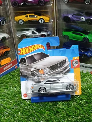Hot Wheels 89 Mercedes-Benz 560 SEC AMG