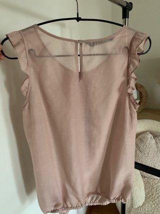 Blusa rosa palo con volantes