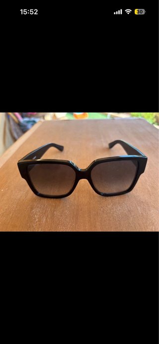 Gafas de sol Saint Laurent negras y marrones