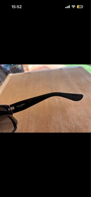 Gafas de sol Saint Laurent negras y marrones