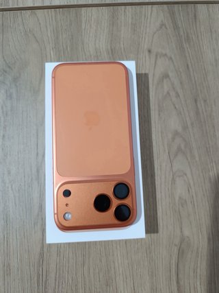 iPhone 17 Pro Max Naranja