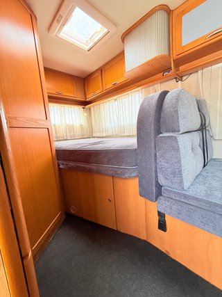 Autocaravana compacta  Mc Louis 6 plazas