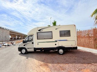 Autocaravana compacta  Mc Louis 6 plazas