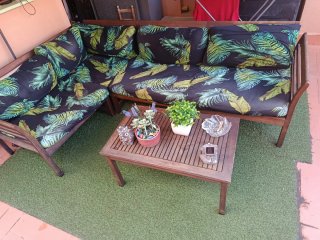 Conjunto de Rinconera y Mesa de Madera