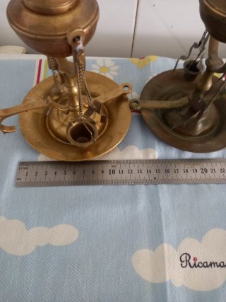 Duas Lamparinas Antigas