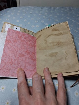 Diario antiguo artesanal