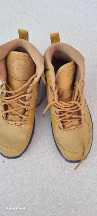 Botas Nike Beige/Marrón