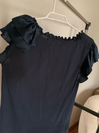 Camiseta Tintoretto azul marino con volantes