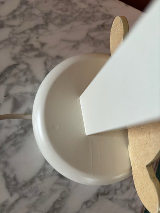 Lámpara Infantil de sobremesa en madera.