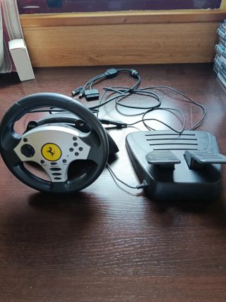 Volante Thrustmaster Ferrari PS2 / PC