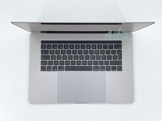 MacBook Pro 15" Intel Core i7 2.7GHz 4 núcleos - SSD 512GB - RAM 16GB - Gris Espacial
