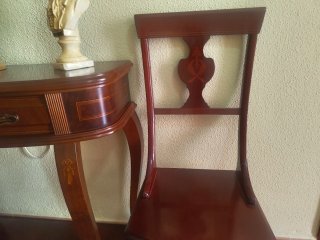 Mueble de entrada y 2 sillas