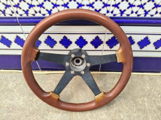 Volante para barco...es de madera estilo clásico