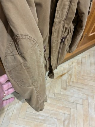 Chaqueta parka marrón chico Color camel