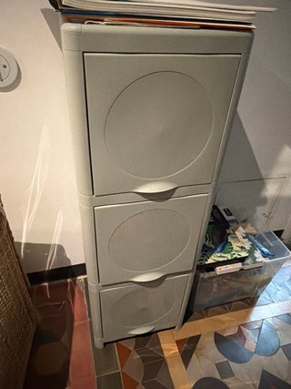 Armario con puertas IVÖSJÖN IKEA